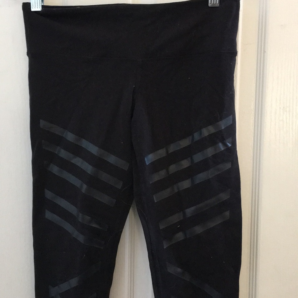FINAL MARKDOWN Ladies’ alo Workout Leggings (S)
